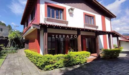 Casa à venda, 7 quartos, 5 suítes, 5 vagas, Araras - Teresópolis/RJ