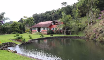 Sítio à venda, 5 quartos, 2 suítes, 5 vagas, Córrego das Pedras - Teresópolis/RJ