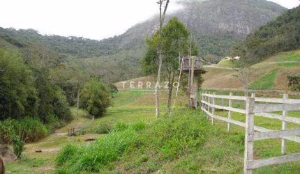 Fazenda à venda, 3 quartos, 3 suítes, Serrinha - Teresópolis/RJ