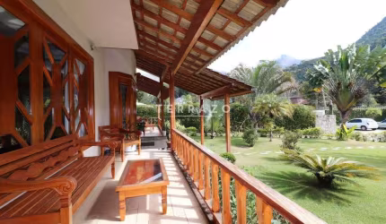 Casa em Condomínio à venda, 6 quartos, 5 suítes, 5 vagas, Quebra Frascos - Teresópolis/RJ