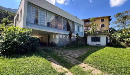 Casa à venda, 3 quartos, 2 suítes, 5 vagas, Carlos Guinle - Teresópolis/RJ