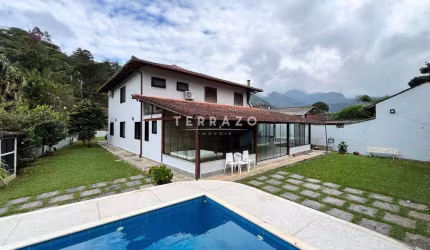 Casa em Condomínio à venda, 4 quartos, 4 suítes, 3 vagas, Comary - Teresópolis/RJ