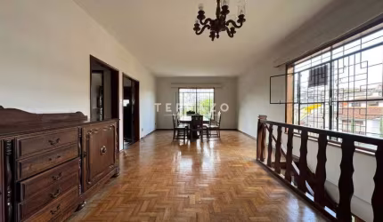 Casa à venda, 4 quartos, 2 suítes, 10 vagas, Jardim Europa - Teresópolis/RJ