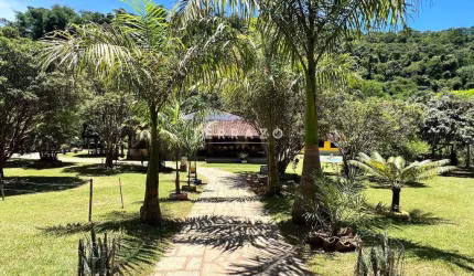 Sítio à venda, 8 quartos, 2 suítes, 9 vagas, Colônia Alpina - Teresópolis/RJ