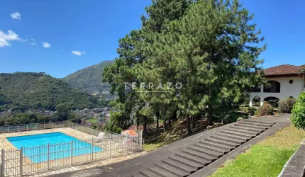 Casa à venda, 5 quartos, 5 suítes, 5 vagas, Iucas - Teresópolis/RJ