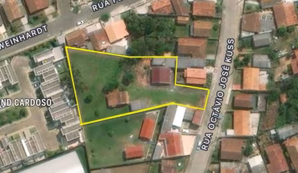 Terreno com 2.393m² no centro da Lapa