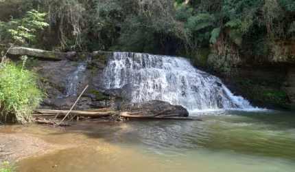 Chácara com cachoeira na Lapa