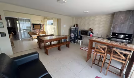 Casa com 4 dormitórios, 1 suíte na Pedra Branca