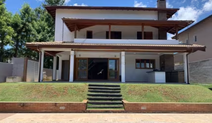 CASA ELEGANTE E MODERNA NO CONDOMÍNIO SHAMBALLA II