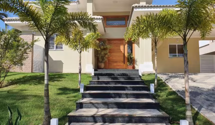 Casa térrea à venda no luxuoso condomínio fechado Porto Atibaia - Atibaia