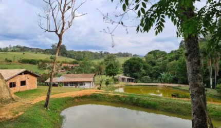 Oportunidade em Sítio à Venda em Piracaia com 30.000m²