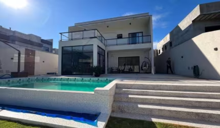 Imóvel de luxo em condomínio: Casa à venda em Atibaia-SP, Condomínio Quintas da Boa Vista - 3 quartos, 1 suíte, 2 salas, 5 vagas, 234m².