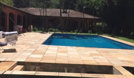 Sítio à venda em Piracaia com 11 Alqueires