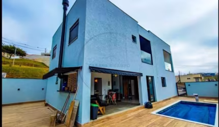 Luxuosa Casa em Condomínio à Venda em Bragança Paulista-SP, 4 quartos, 4 suítes, 1 sala, 6 banheiros, 6 vagas, 224m².