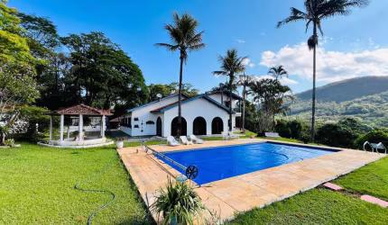 Sítio espetacular com vista para represa e acesso fácil - Piracaia