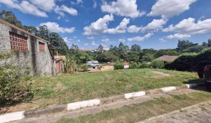 Terreno à venda no Cond. Portal das Hortências em Atibaia