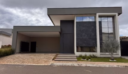 Casa térrea Alto Padrão no Condomínio Del Fiore