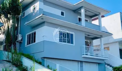 Casa à venda no bairro Pedra Branca - Palhoça/SC