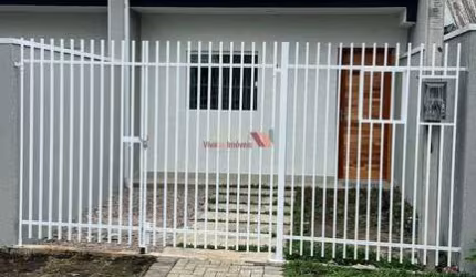 Casa à Venda no Tatuquara com 2 Quartos e Jardim de Inverno - Próxima a Serviços Essenciais