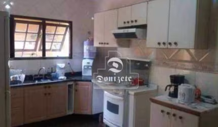Sobrado com 3 dormitórios à venda, 140 m² por R$ 579.999,90 - Jardim Teles de Menezes - Santo André/SP
