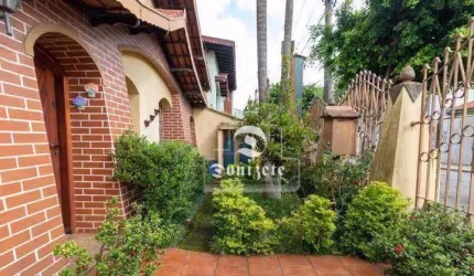 Casa com 3 dormitórios à venda, 258 m² por R$ 800.000,00 - Campestre - Santo André/SP