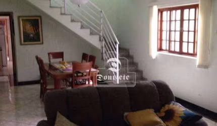 Sobrado com 3 dormitórios à venda, 309 m² por R$ 595.000,00 - Vila Luzita - Santo André/SP