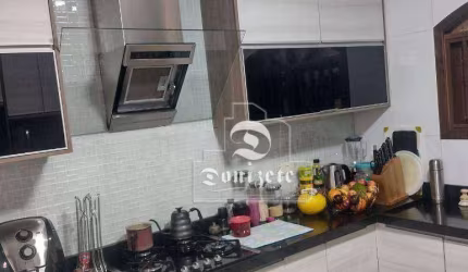 Sobrado com 3 dormitórios à venda, 183 m² por R$ 759.999,99 - Vila Helena - Santo André/SP