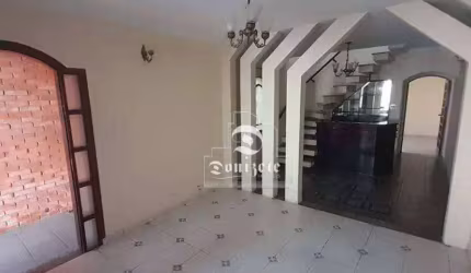 Sobrado à venda, 164 m² por R$ 639.998,00 - Vila Scarpelli - Santo André/SP