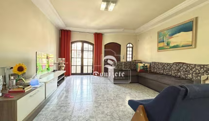 Sobrado com 4 dormitórios à venda, 280 m² por R$ 890.000,00 - Campestre - Santo André/SP