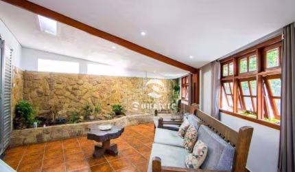 Sobrado com 3 dormitórios à venda, 231 m² por R$ 649.500,00 - Vila Helena - Santo André/SP