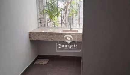 Sobrado com 1 dormitório para alugar, 120 m² por R$ 10.404,00/mês - Jardim - Santo André/SP
