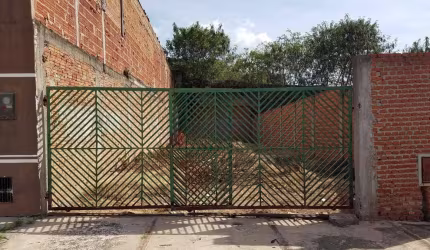 Terreno à venda no bairro Parque Residencial Piracicaba 'Balbo'