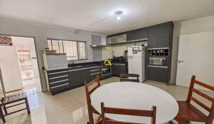 Aproveite!! **Encante-se com esta Charmosa residência a venda no São Jorge, em Piracicaba**