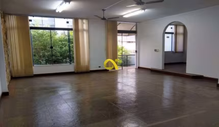 Aproveite!! Oportunidade Única Casa Comercial à Venda ou locação no centro, Coração de Piracicaba!