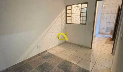 Casa para Alugar – 2 Quartos, Garagem Coberta Monte Líbano