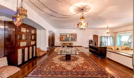 Casa de Luxo em Condomínio: 5 Quartos, 4 Suítes, 3 Salas, 10 Banheiros, 20 Vagas em Campinas-SP!