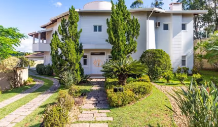 Imóvel de Luxo em Condomínio - Casa com 5 quartos, 5 suítes e 10 vagas de garagem em Sousas, Campinas-SP