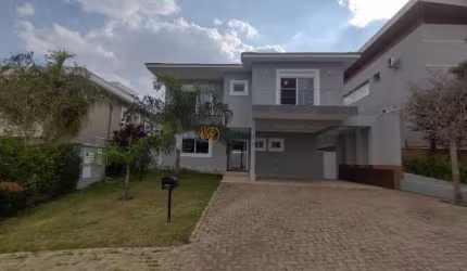 Imóvel de alto padrão no Parque dos Resedás: casa em condomínio com 4 quartos, 4 suítes, 4 salas, 6 banheiros, 4 vagas de garagem e 363,62m². Venha conferir!
