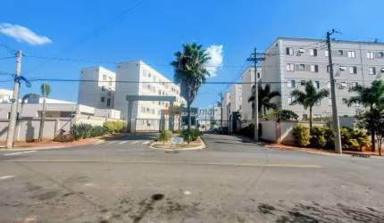 Apartamento à venda em Campinas-SP, no Jardim Antonio Von Zuben: 2 quartos, 3 salas, 1 banheiro, 1 vaga de garagem!