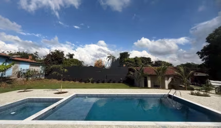 Casa de luxo em condomínio - 4 quartos, 3 suítes, 3 salas, 5 banheiros, 9 vagas, 320m² - Valinhos-SP, Jardim São Bento do Recreio.