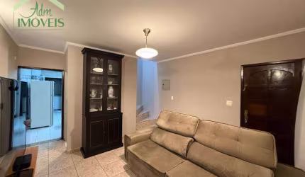 Sobrado de 3 Andares - 181m² - Excelente Localização