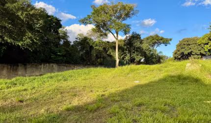Terreno Amplo com 1.875m² em Condomínio Fechado na Raposo Tavares em Sorocaba