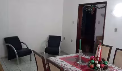 Casa com 03 quartos em Jaguaribe -João Pessoa PB