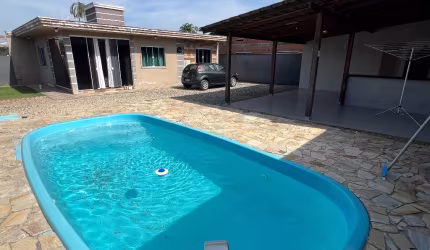 Casa com piscina