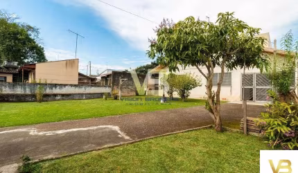 TERRENO de 804M2, 2 casas386m2 averbados!!  IDEAL para EMPREENDIENTO, por R$960.000,00 em Pinhais/P
