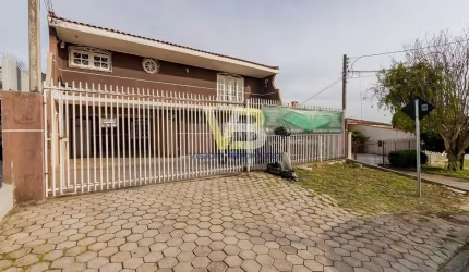 Lindo Sobrado no Capão Raso - Residencial/Comercial
