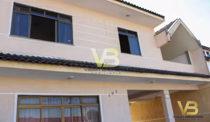 Sobrado com 4 dormitórios à venda, 260 m² por R$ 1.097.114,04 - Pineville - Pinhais/PR