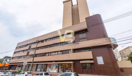 Sala Comercial com Lavabo 29m² no Portão