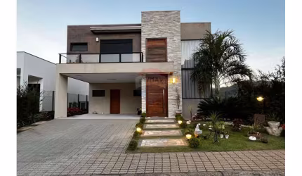 Casa a venda com 03 suítes, inteira automatizada, climatizada e com mobília, no Condomínio Campos do Condes - Bragança Paulista
