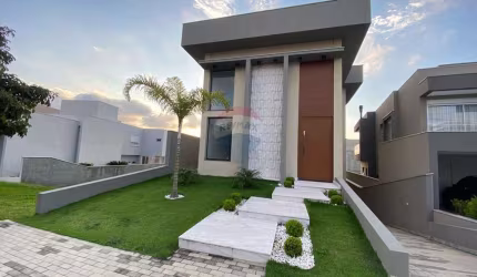 Casa à Venda com 4 Suítes no Condomínio Portal Horizonte em Bragança Paulista!